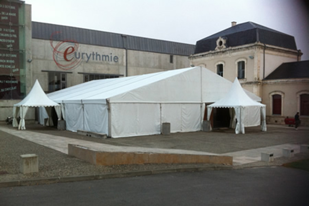 Montage Plancher pour Tente Silhouette, Château de Pennautier