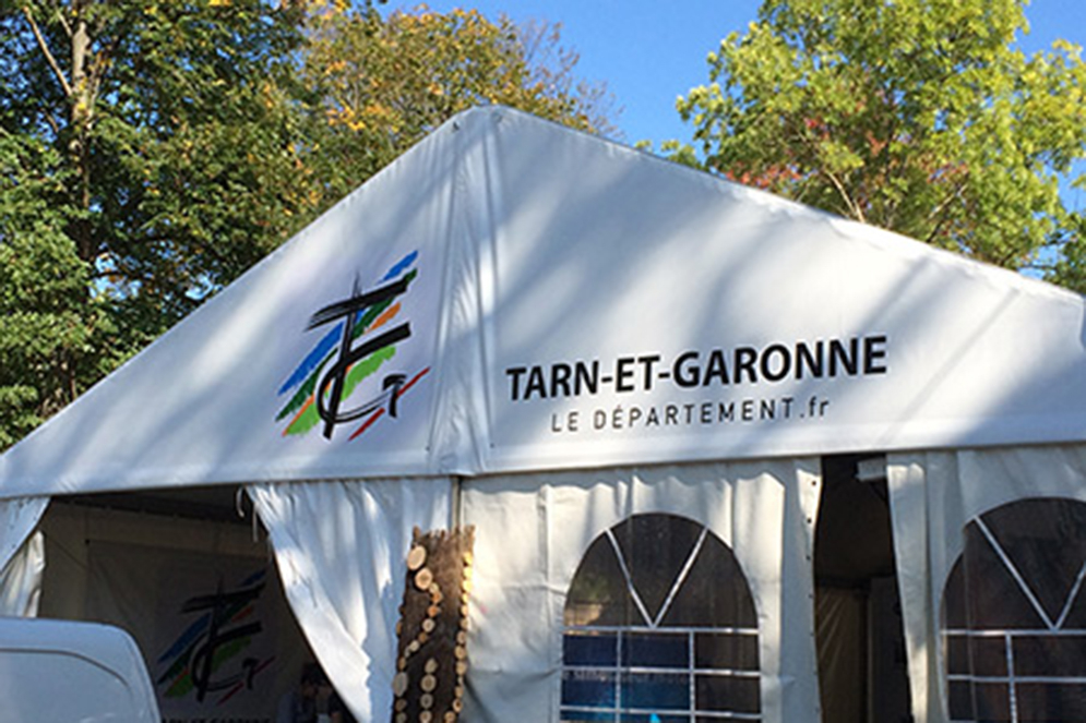 Montage Plancher pour Tente Silhouette, Château de Pennautier