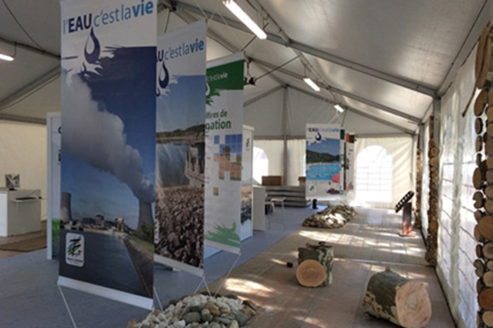 Montage Plancher pour Tente Silhouette, Château de Pennautier