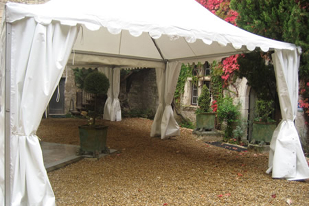 Montage Plancher pour Tente Silhouette, Château de Pennautier