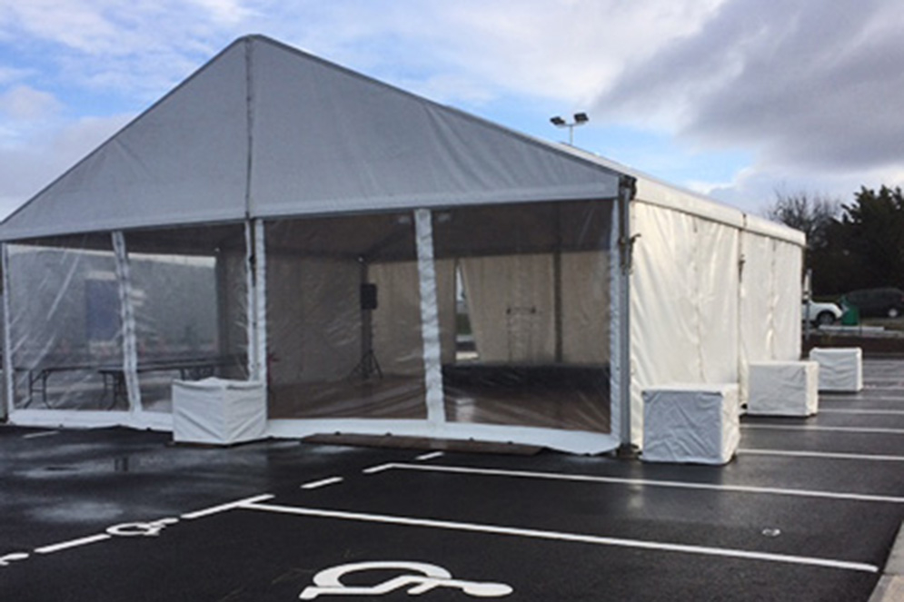 Montage Plancher pour Tente Silhouette, Château de Pennautier