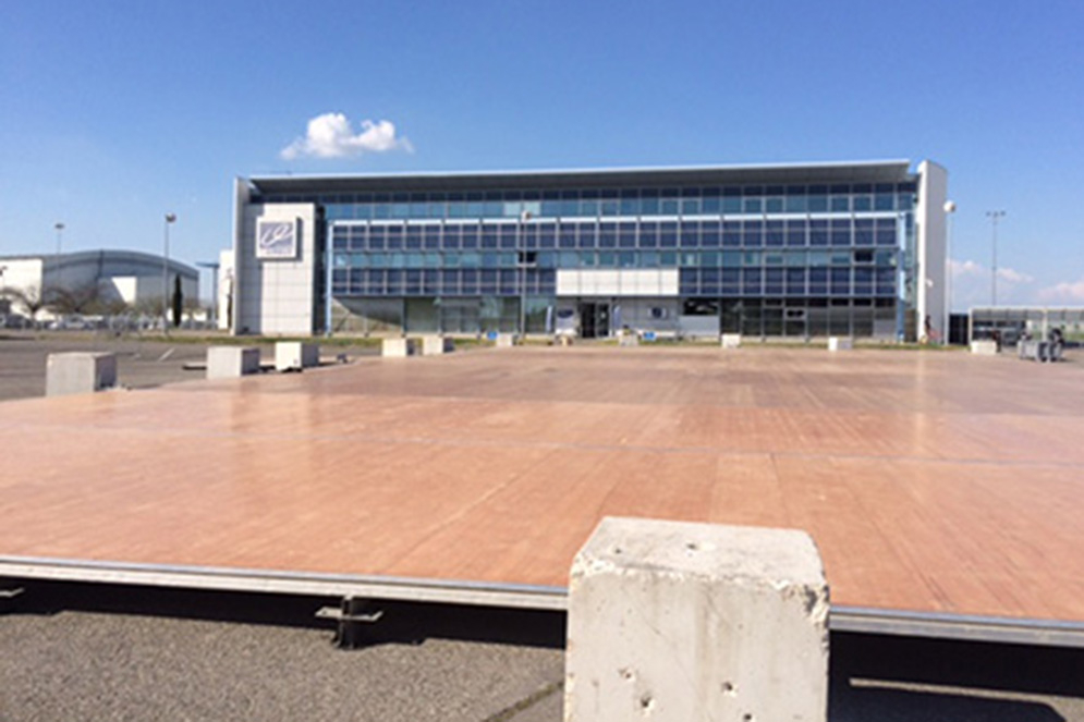 Montage Plancher pour Tente Silhouette, Château de Pennautier