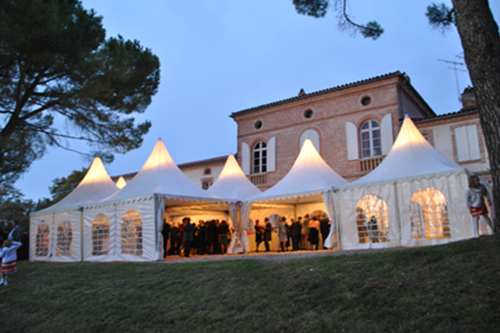 Montage Plancher pour Tente Silhouette, Château de Pennautier