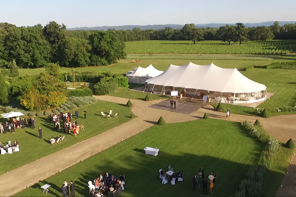 Montage Plancher pour Tente Silhouette, Château de Pennautier